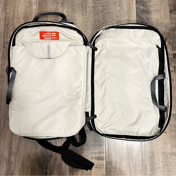 SOG Surrept/12 Reversible Carry System Backpack - Picture 4 of 7